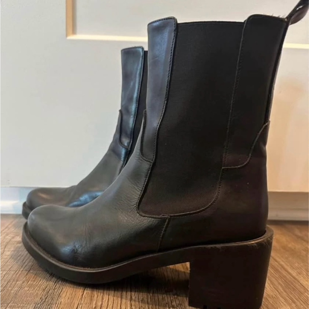 Black Leather Chelsea Boots